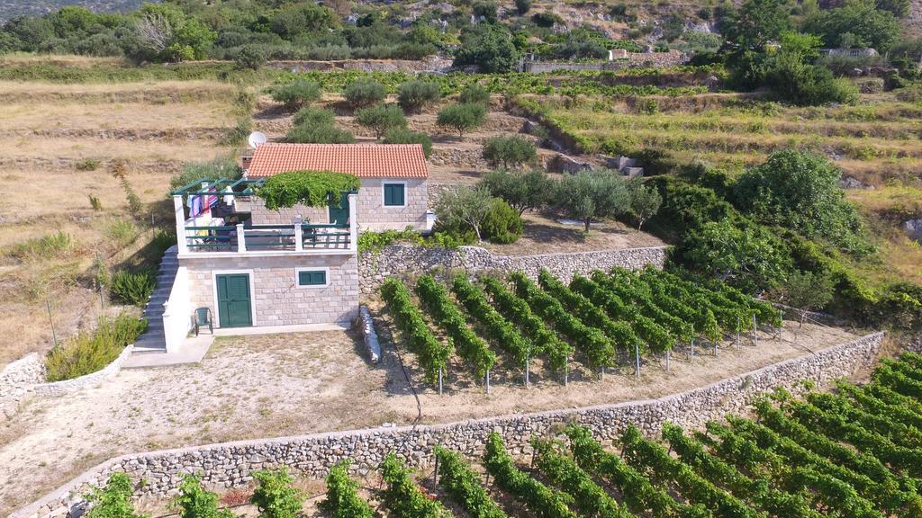 Holiday Home Vineyard House Bol Eksteriør bilde