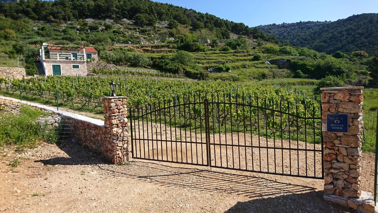 Holiday Home Vineyard House Bol Eksteriør bilde